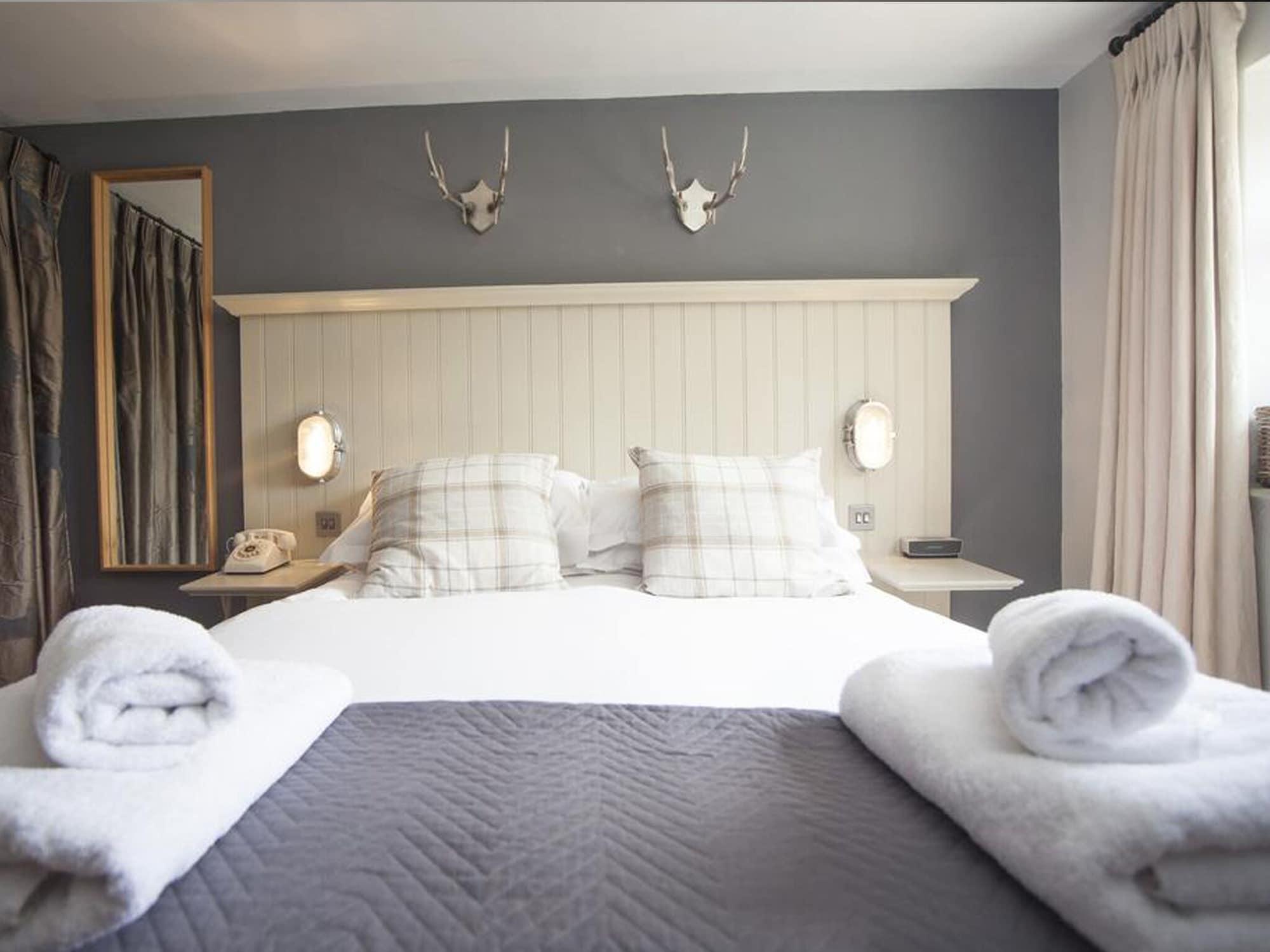 The Ragged Cot Hotel Minchinhampton Bagian luar foto