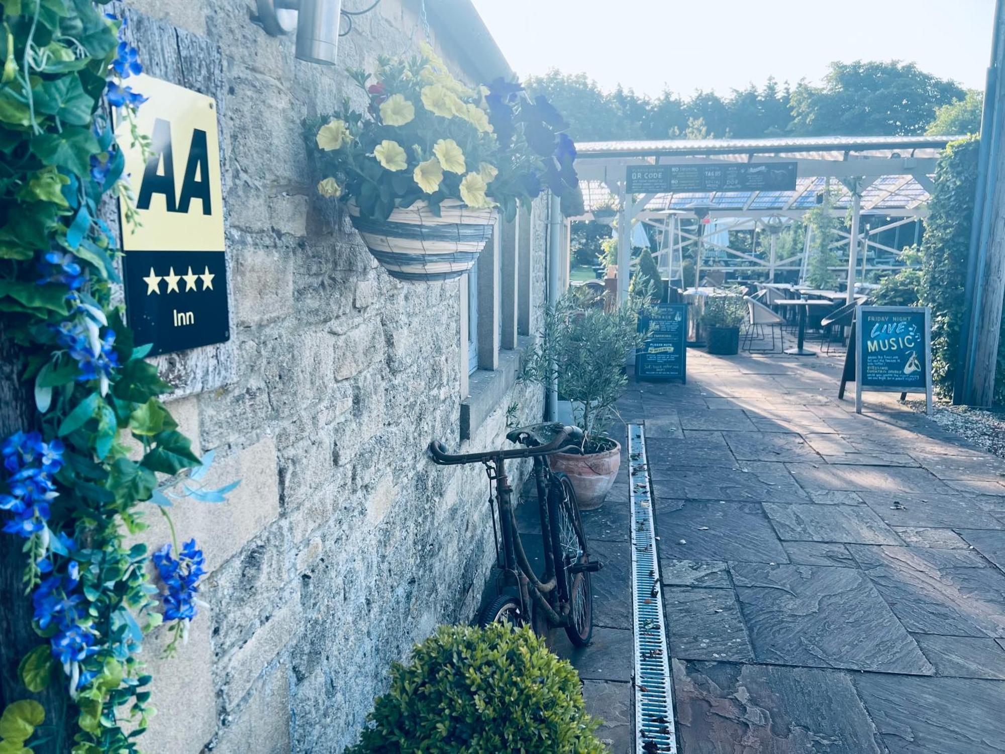 The Ragged Cot Hotel Minchinhampton Bagian luar foto