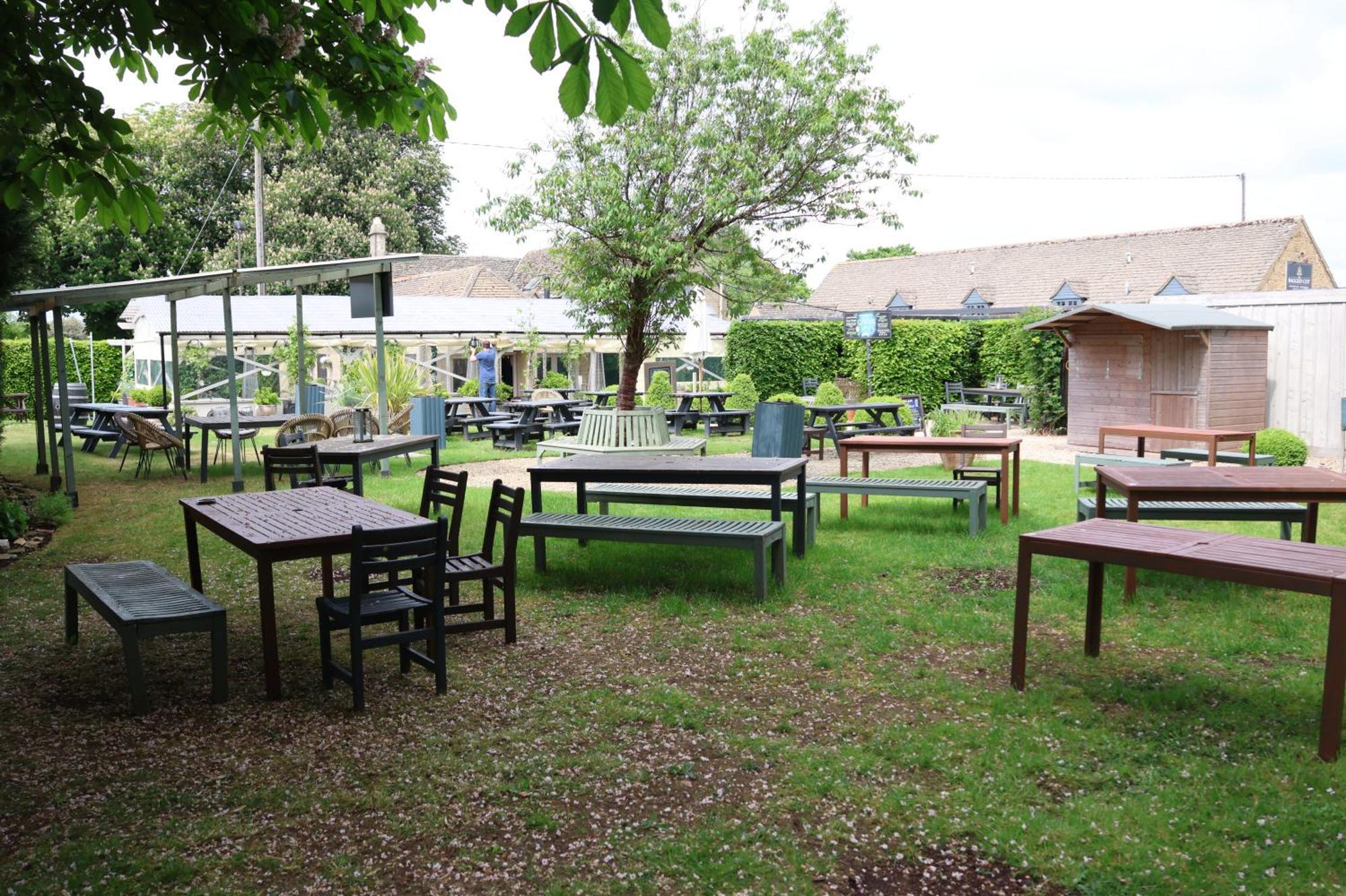 The Ragged Cot Hotel Minchinhampton Bagian luar foto